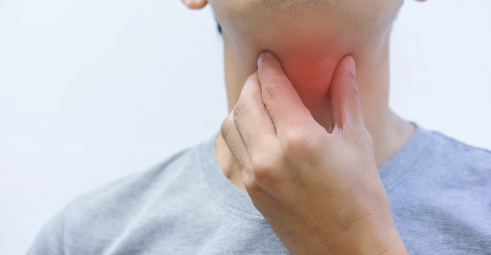 Phân biệt viêm họng do virus và vi khuẩn giúp lựa chọn cách điều trị phù hợp